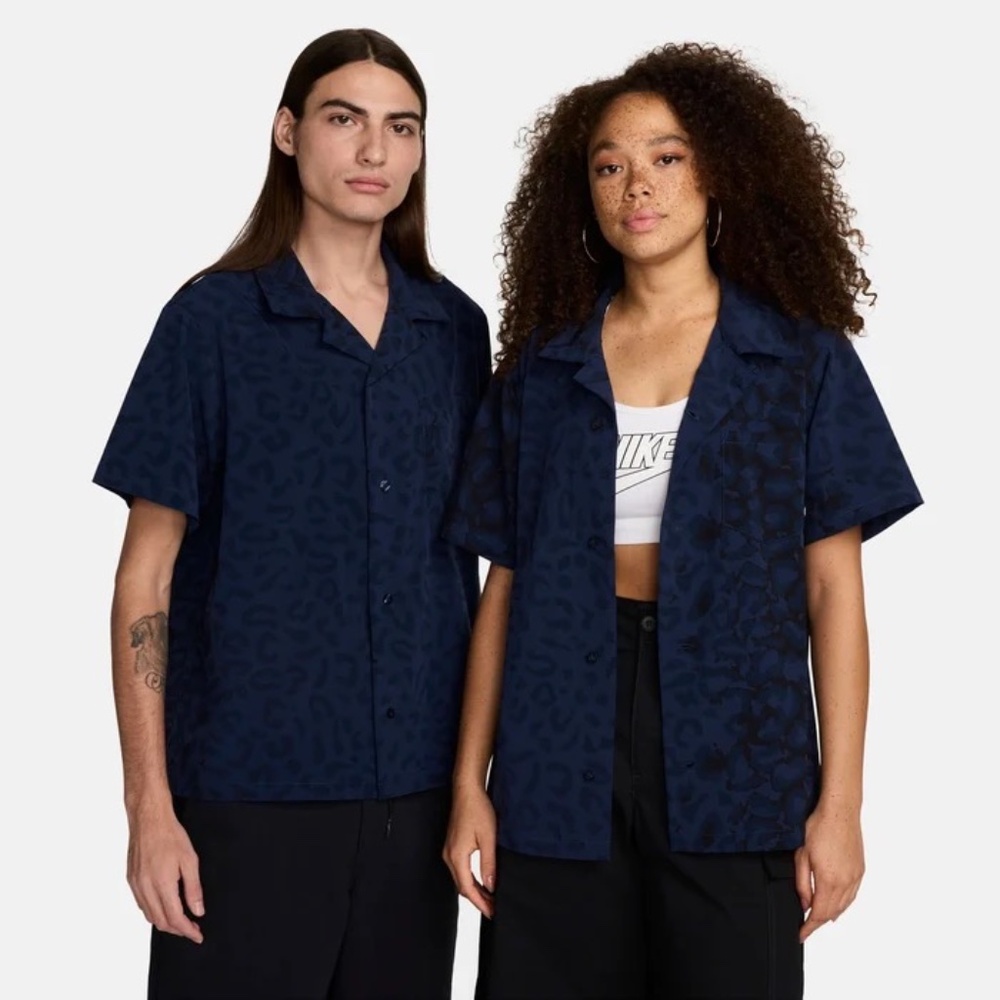 Nike SB Unisex XL Blue Leopard Bowler Button Shirt Short Sleeve FN2595-410 Skate